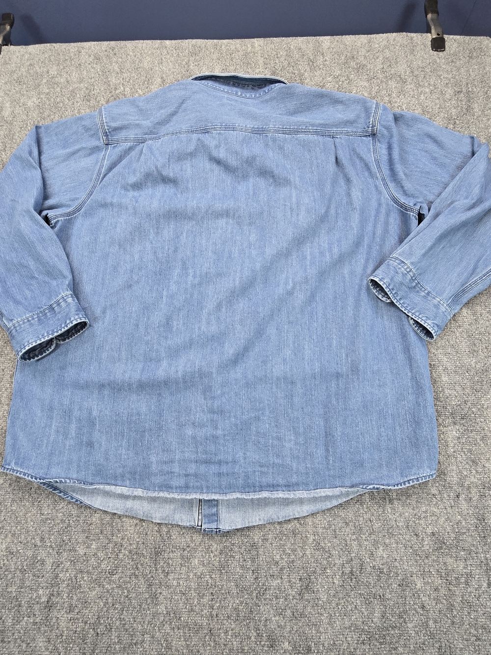Carhartt Original Fit Denim Work Shirt Mens 2XL Light Wash Button Front Cotton - Picture 5 of 5